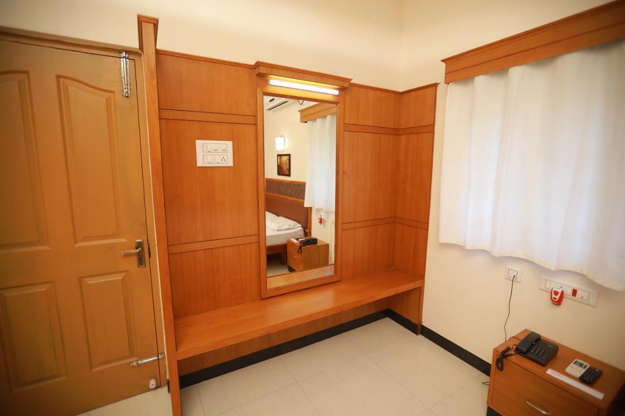 Jmj Comfort Hotel Салем Екстериор снимка